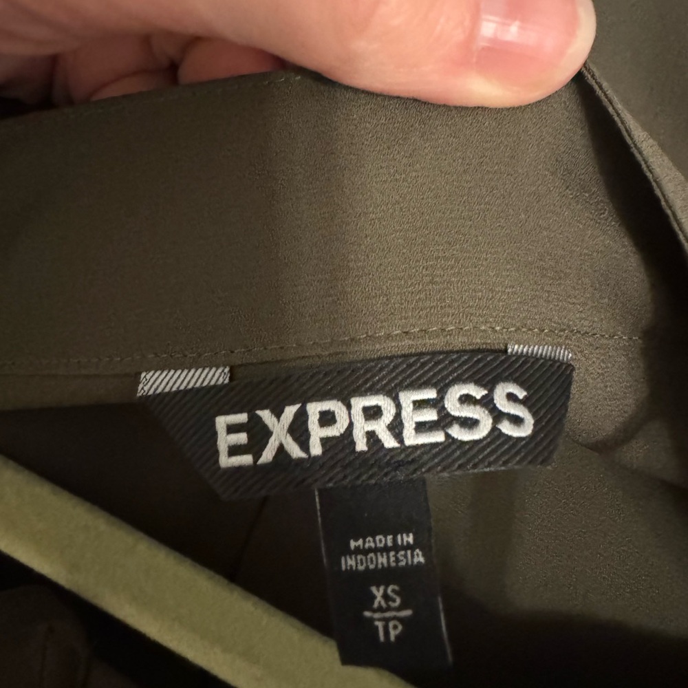 Express Top - Picture 3 of 3
